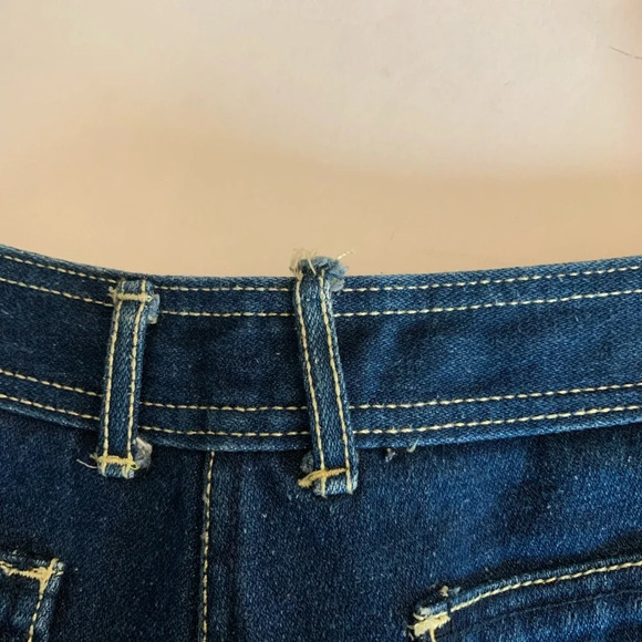 Vintage Givenchy 70's style straight leg  high rise jeans. Size 28. - Picture 8 of 15